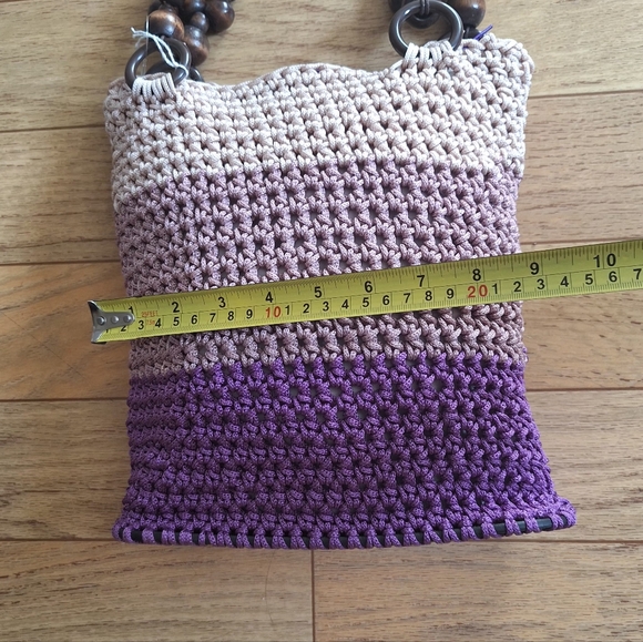 Elegant Crochet Shoulder Bag in Purple and Tan - Picture 8 of 9
